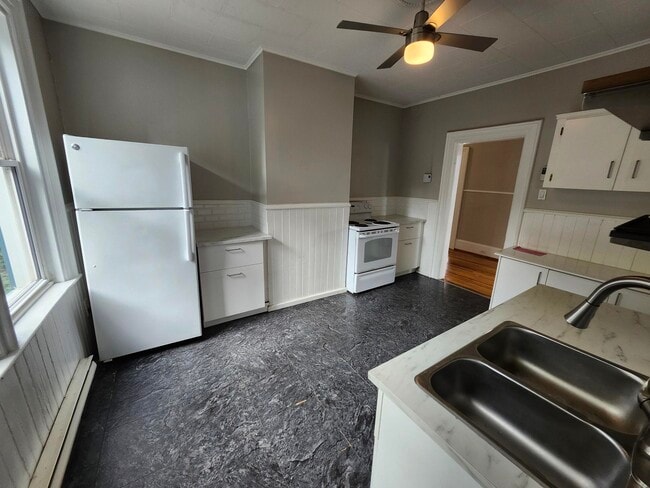 Photo - 131 Wentworth St