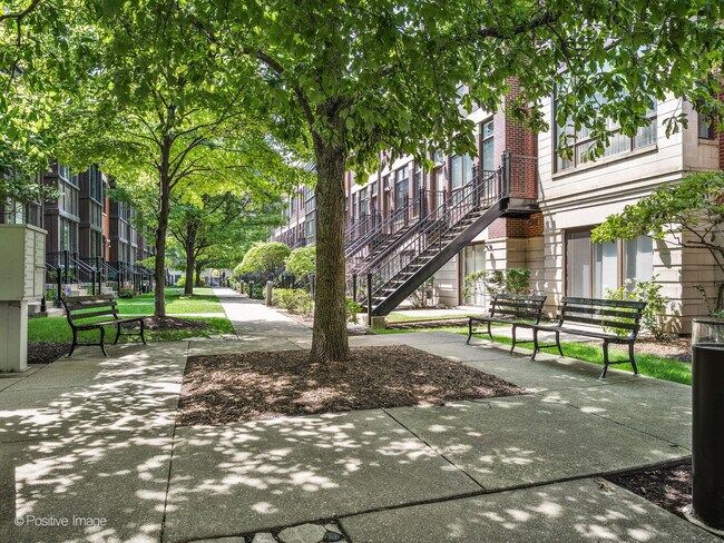 Photo - 1354 S Indiana Pkwy