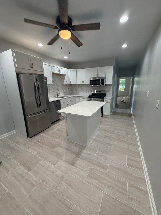 Photo - 8835 S Commercial Ave Unidad 1