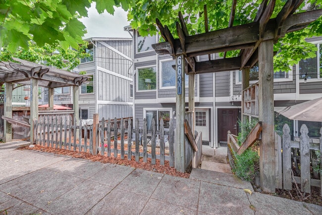 Photo - 6630 Corson Ave S