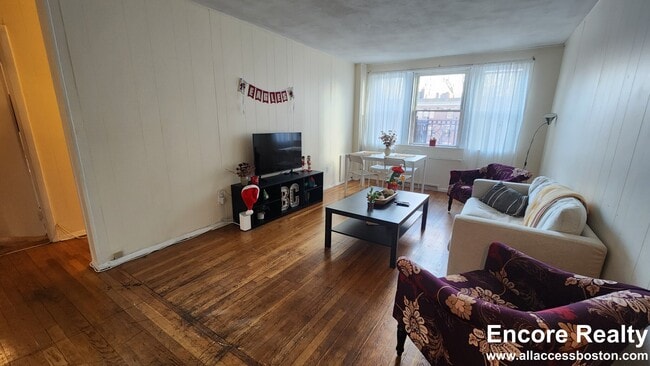 Photo - 1999 Commonwealth Ave Unit 12A