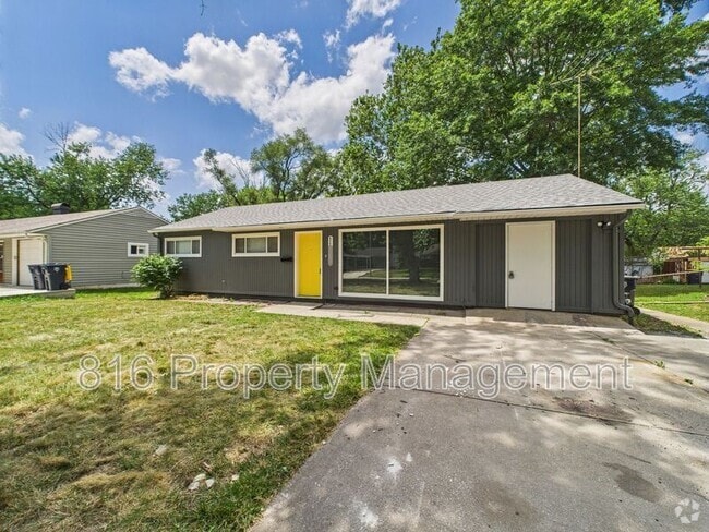 Building Photo - 11230 Corrington Ave Rental