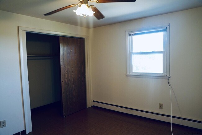 Photo - 497 State St