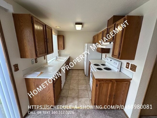 Photo - 1540 Diamond Rd SE