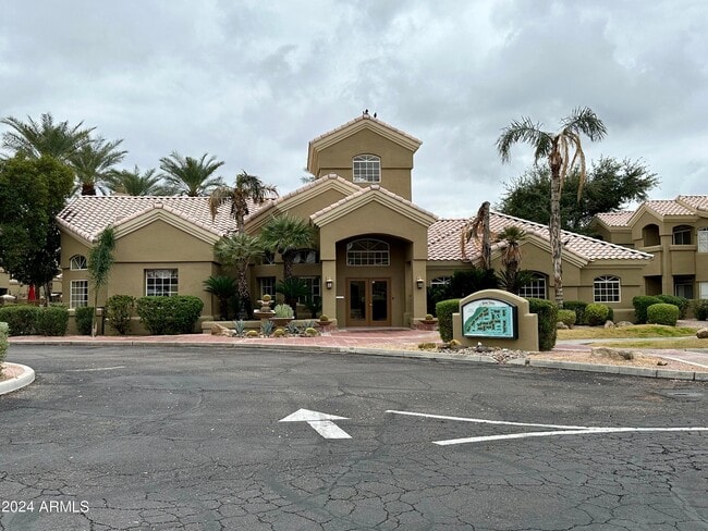 Building Photo - 5335 E Shea Blvd Unit 2107