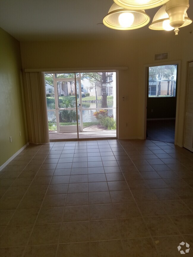 Building Photo - 15420 Bellamar Cir Unit 3113 Rental