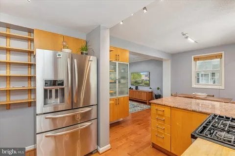 Photo - 103 N George Mason Dr