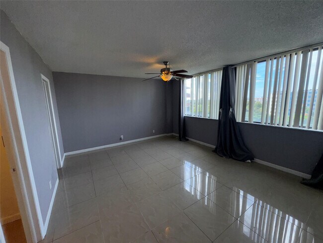 Photo - 4222 Inverrary Blvd Unit 4702