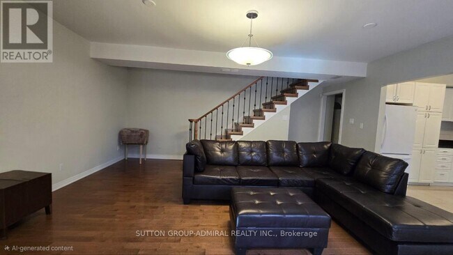 Photo - 37 - 37 LAURELEAF,THORNHILL LAURELEAF ROAD