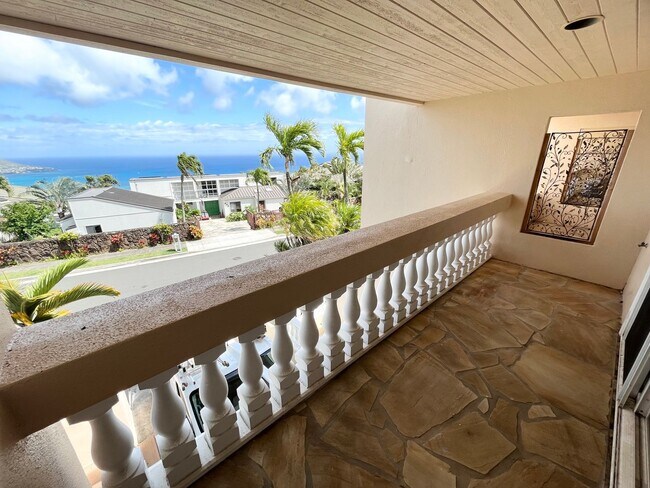 Photo - 619 Puuikena Dr Unidad Downstairs