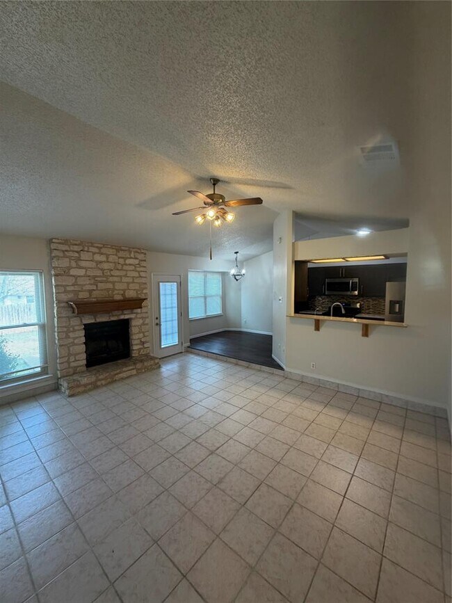 Photo - 1100 York Castle Dr