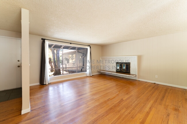 Photo - 16428 SE 16th St