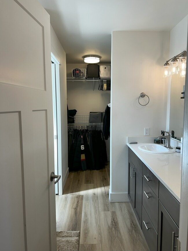 Photo - 51772 Mountain Pne St