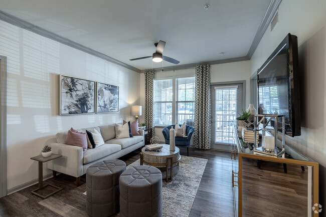 2BR, 2BA - 1,164 SF (Model) - Living Room
