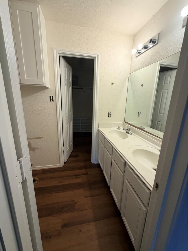 Photo - 22807 Red Leo Ln