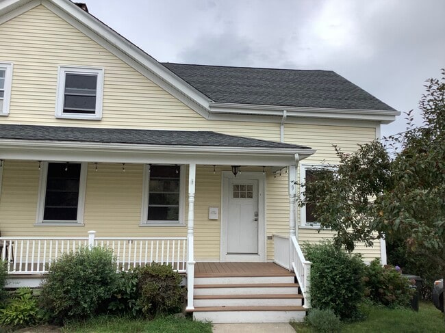9 Jay Street is one unit of a side by side duplex. - 9 Jay St Townhome