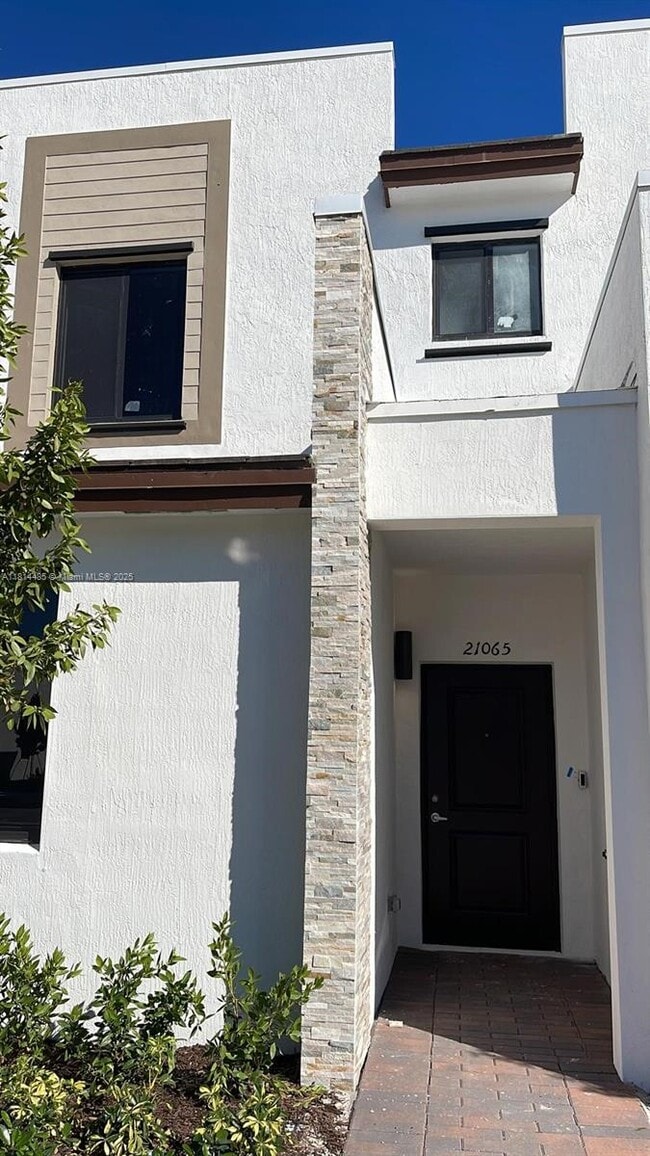 Photo - 21065 NE 8th Ave Townhome