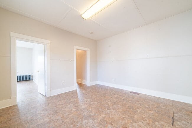 Photo - 426 W Peach St Unit Apt 1