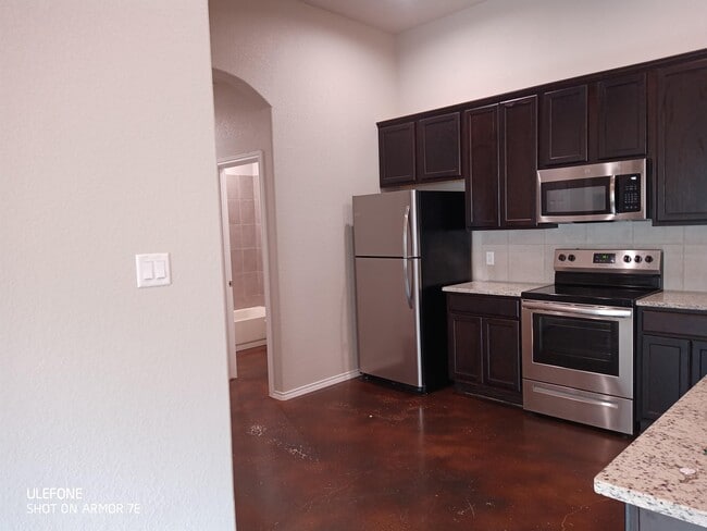Photo - 1144 Stanley Rd