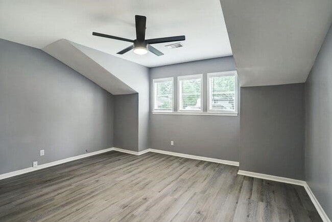 Photo - 217 Loon River Dr