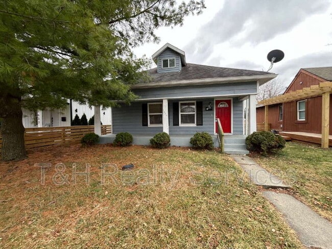 Building Photo - 1629 Hoefgen St