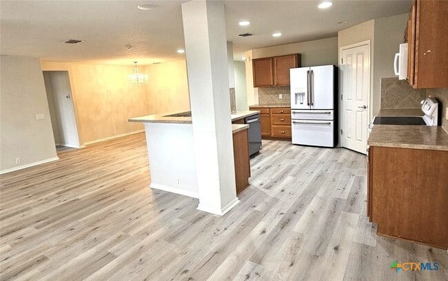 Photo - 5509 Columbia Dr