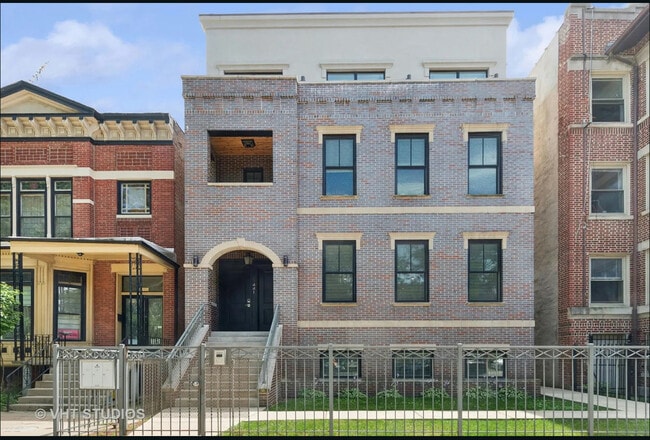 Building Photo - 441 E Oakwood Blvd Unit 3 Rental