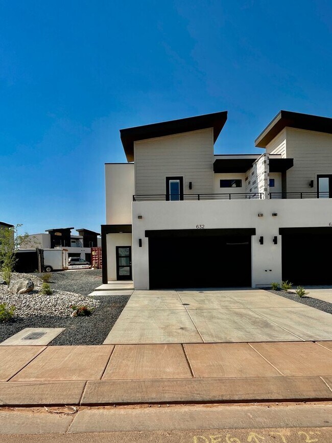 Photo - 632 Elmbrook