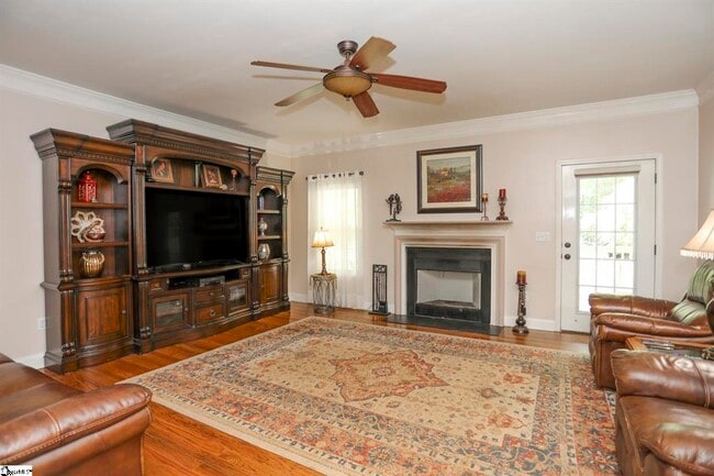 Photo - 441 Liberty Hwy