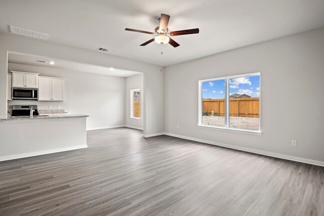 15646 Honey Cv Dr