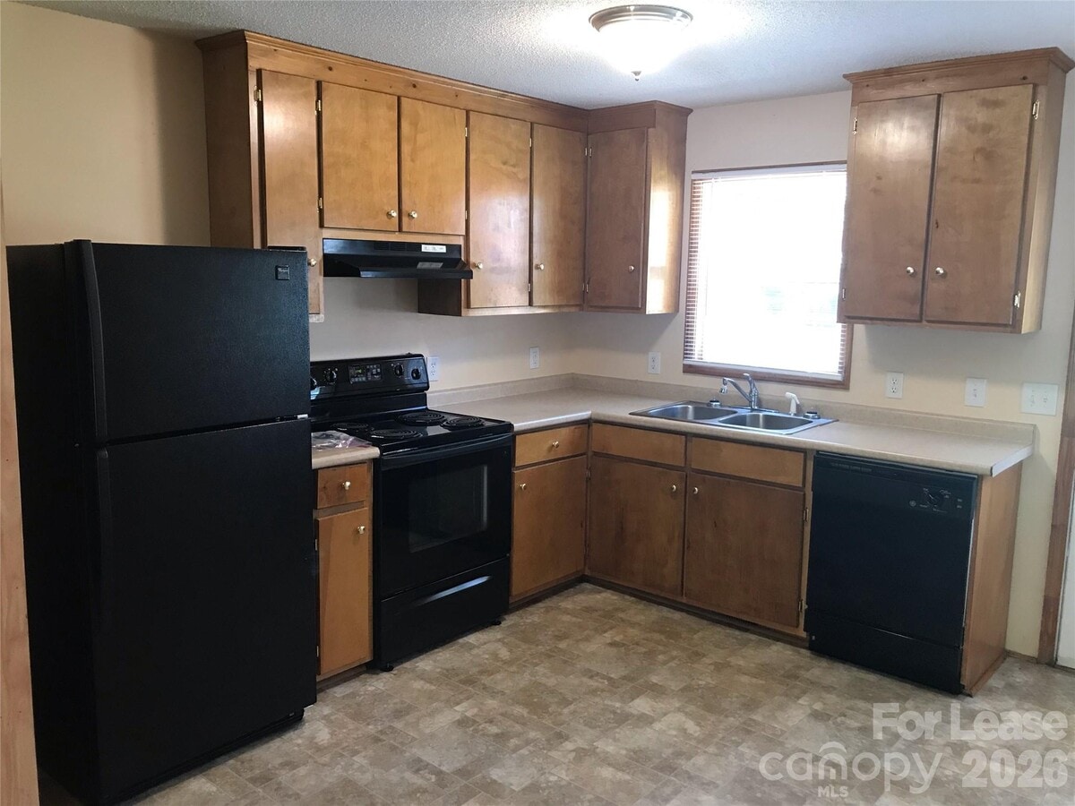 Photo - 498 Car Farm Rd