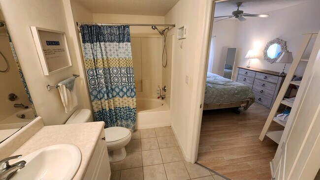 Photo - 5090 Fairways Cir Unit H202