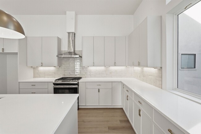 Photo - 3828 Wilmer St