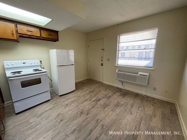 Photo - 500 4th Ave Unit 04