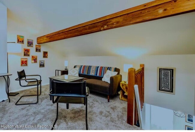 Photo - 72 Hunter Dr