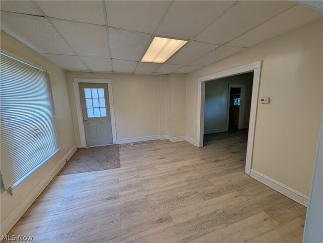 Photo - 545 W 36th St