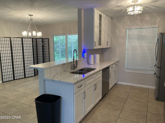 Photo - 241 Hannover Cir