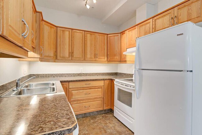 Katherine Manor - Katherine Manor