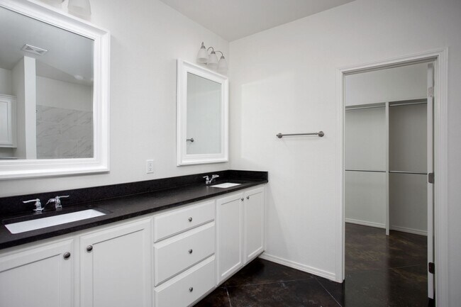 Photo - Stunning New 3/2 Townhomes