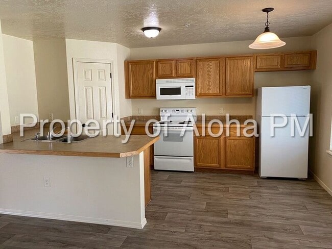 Photo - 1029 W Pine Ave