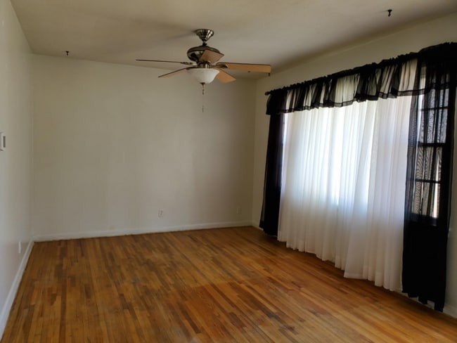 Photo - 1515 Prairie St