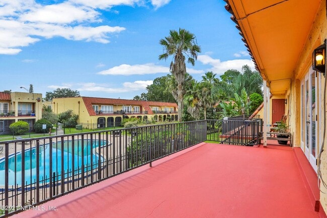 Building Photo - Gated Community