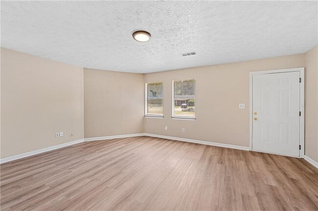 Photo - 217 Tanglewood Dr