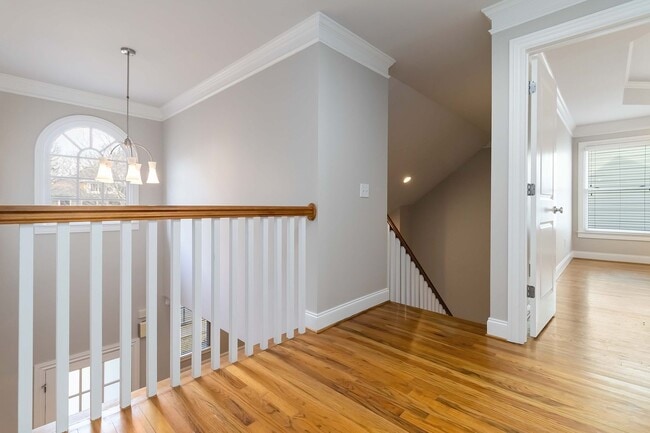 Photo - 1529 Gilstrap Ln NW