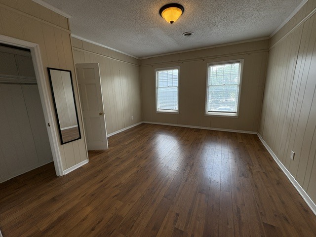 Photo - 664 Second St NW