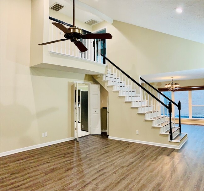 Photo - 14135 Sandfield Dr