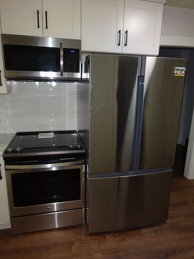 Photo - 2 bedroom, 1 bath in Land Park