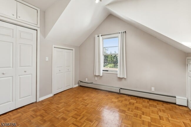 Photo - 374 Boyden Ave