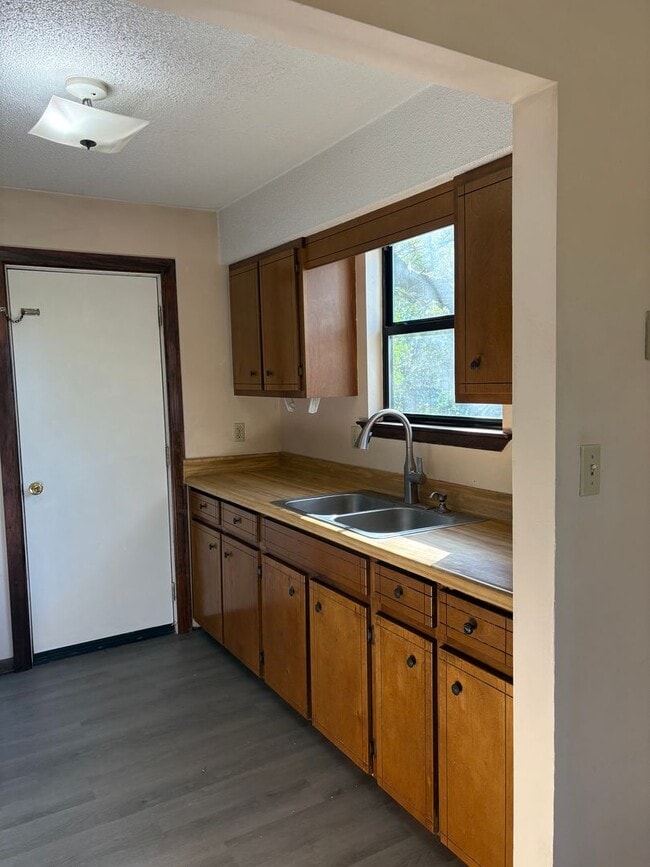 Photo - Quaint 2 Bedroom Duplex in Niceville!