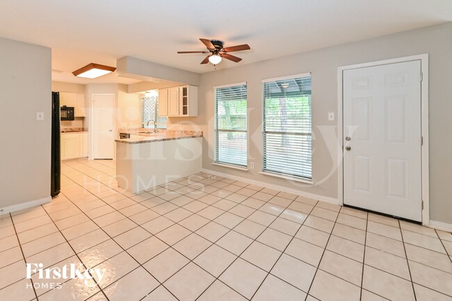 Photo - 3711 Clear Falls Dr